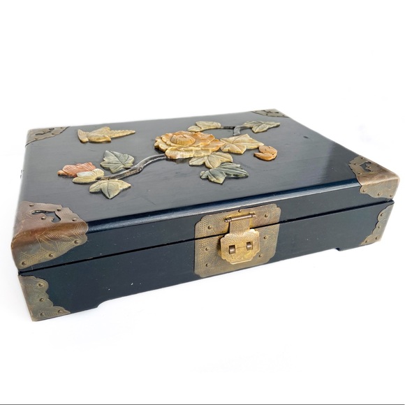 Vintage Lacquer Jewelry Box, Embossed Stone Carved - Picture 6 of 8